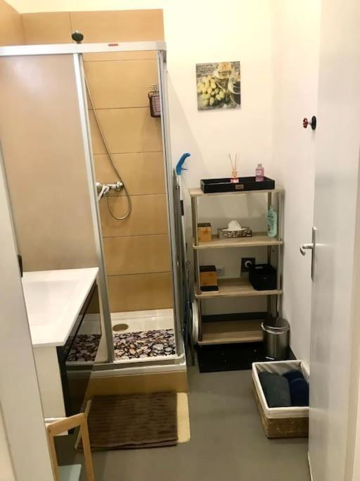 Apartamento Klimatisierte Sehr Zentrale Wohnung-loftstyle- *